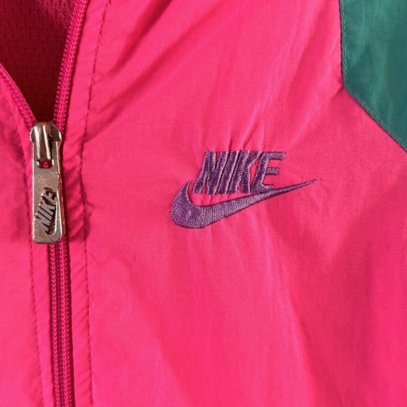 Vintage Nike wind breaker. Size medium. - Picture 2 of 8